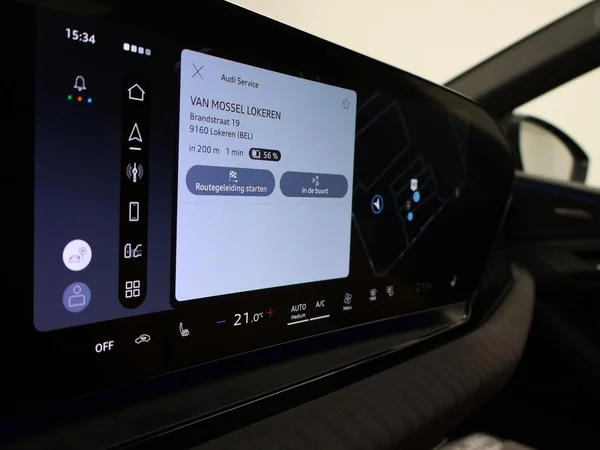 AUDI Q6 e-tron (2026) — foto 8 van 27