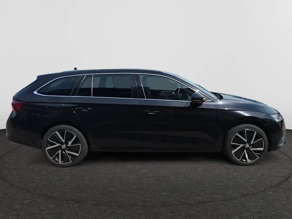 SKODA Octavia Combi (2021) — foto 21 van 24