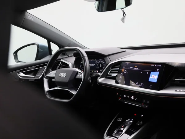 Audi Q4 e-tron (2022) — foto 33 van 45