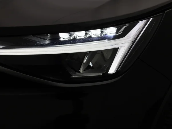 Volvo XC40 (2023) — foto 8 van 40