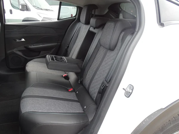 Peugeot 408 (2025) — foto 4 van 18