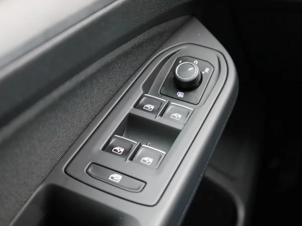 Volkswagen Golf (2021) — foto 24 van 40