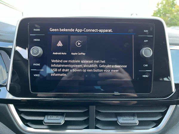 VOLKSWAGEN T-Roc (2025) — foto 16 van 18