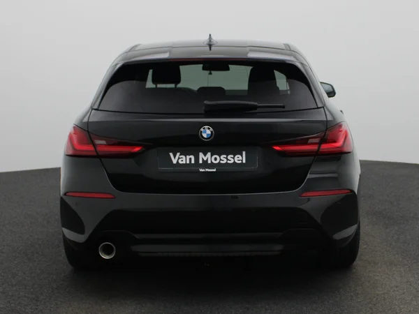 BMW 1 Reeks (2023) — foto 37 van 41