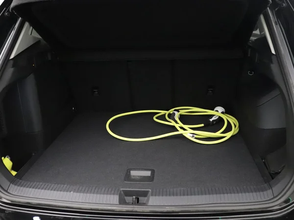 VOLKSWAGEN Tiguan eHybrid (PHEV) (2026) — foto 18 van 21