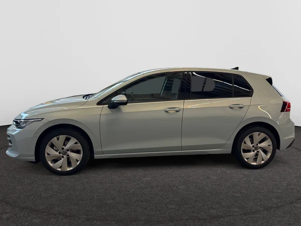 VOLKSWAGEN Golf VIII (2025) — foto 12 van 24