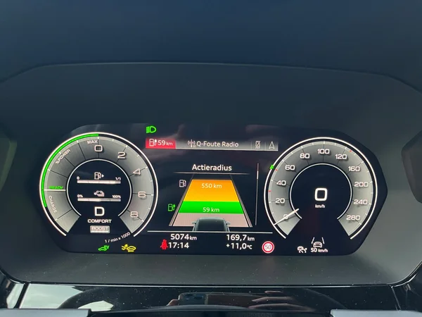 AUDI A3 Sportback PHEV (2025) — foto 4 van 24