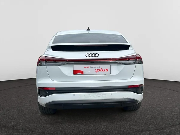 AUDI Q4 Sportback e-tron (2026) — foto 10 van 15