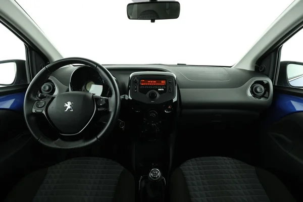Peugeot 108 (2021) — foto 3 van 16