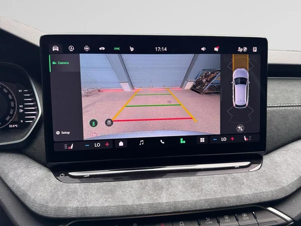 SKODA Octavia Combi (2025) — foto 3 van 15