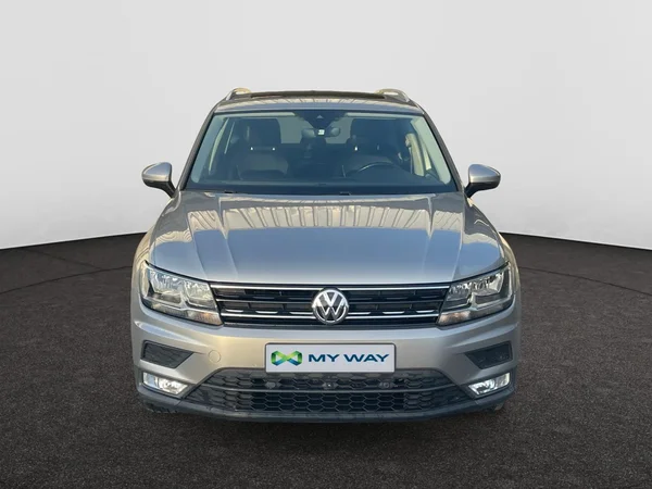 VOLKSWAGEN Tiguan (2017) — foto 20 van 21