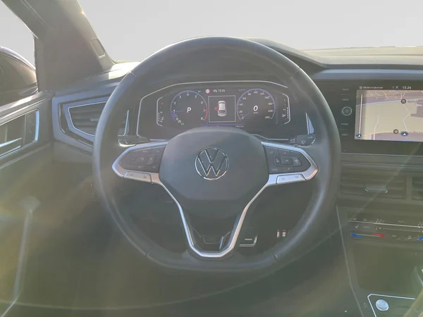 VOLKSWAGEN Taigo (2024) — foto 3 van 16