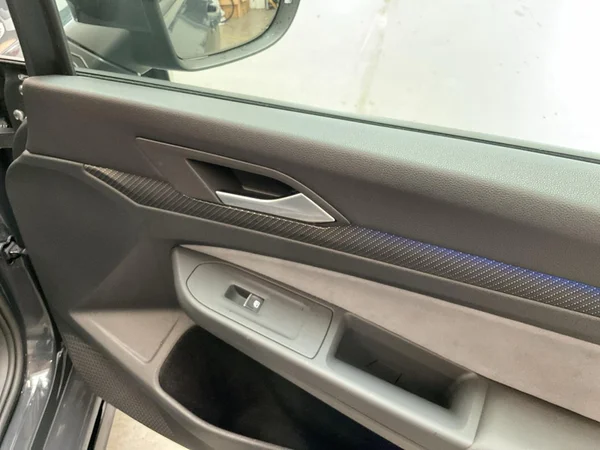 VOLKSWAGEN Golf VIII (2023) — foto 8 van 21