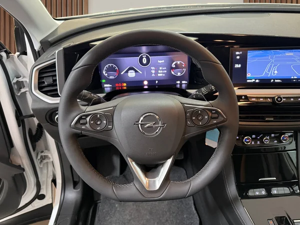 Opel Grandland (2024) — foto 6 van 29