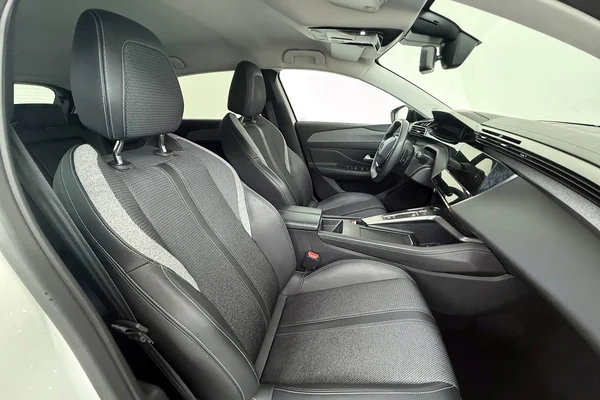 Peugeot 308 (2022) — foto 14 van 24