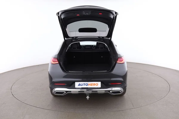 Mercedes-Benz GLC-Klasse (2024) — foto 7 van 16