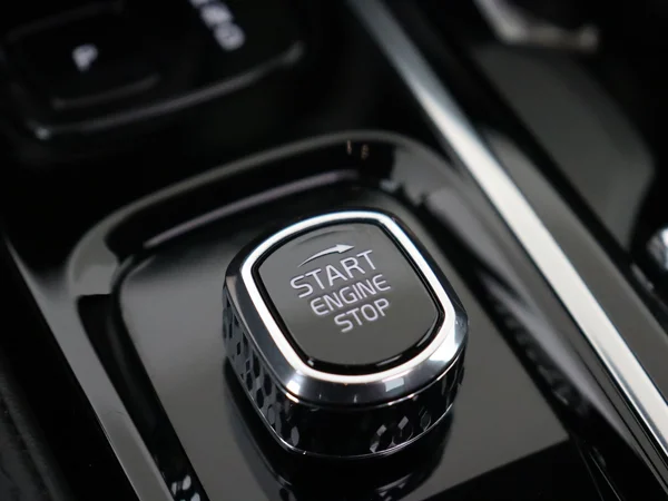 VOLVO V60 (2023) — foto 15 van 35