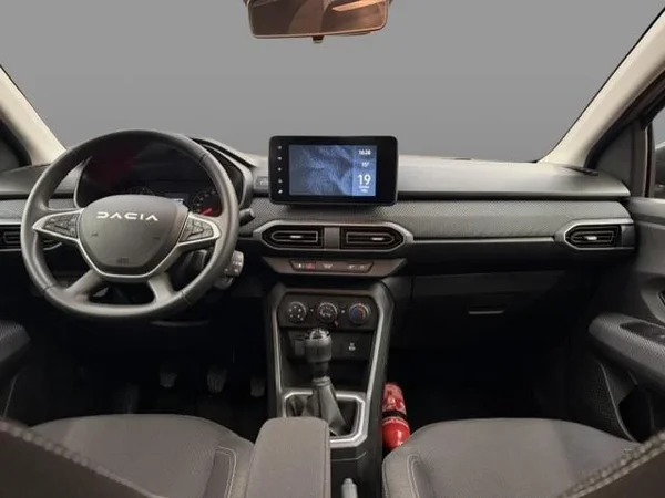 Dacia Sandero Stepway (2025) — foto 2 van 17