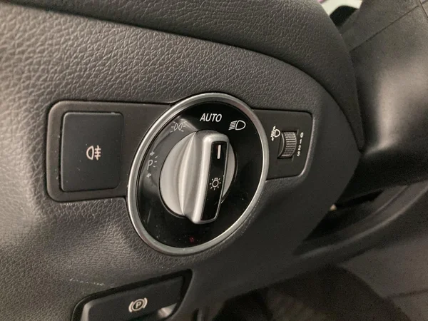 MERCEDES-BENZ CLA 200 (2019) — foto 27 van 36