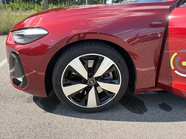 AUDI A5 e-hybrid (PHEV) (2026) — foto 15 van 23