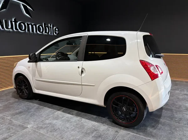 Renault Twingo (2013) — foto 8 van 19