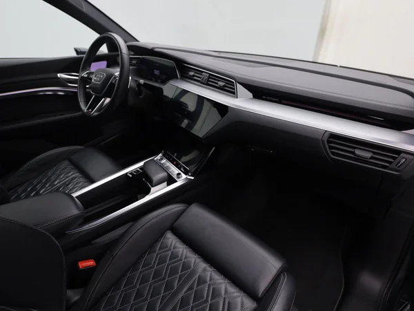 AUDI e-tron Sportback (2022) — foto 14 van 20