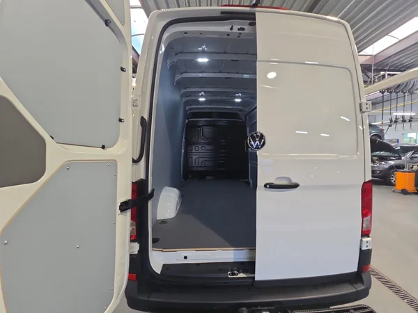 VOLKSWAGEN Crafter 35 Fou Mwb Hr (2025) — foto 23 van 24