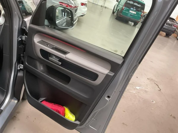 VOLKSWAGEN ID.Buzz Lwb (2026) — foto 9 van 22