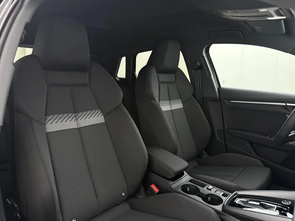 AUDI A3 Sportback (2025) — foto 16 van 18