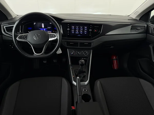 VOLKSWAGEN Polo (2022) — foto 27 van 27
