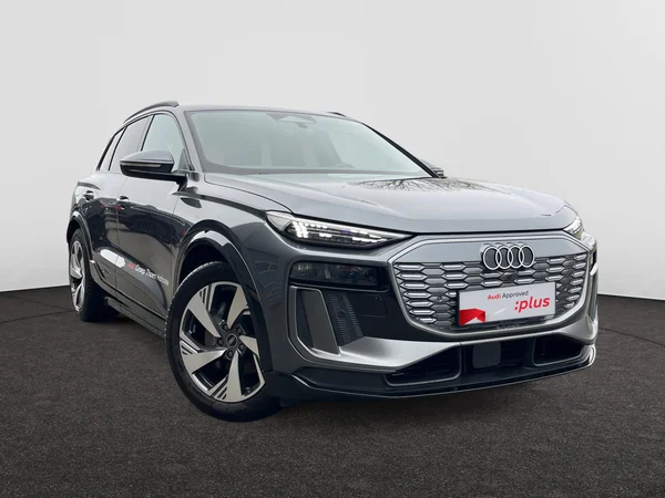 AUDI Q6 e-tron (2025) — foto 23 van 24