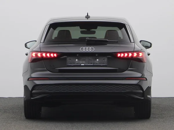 AUDI A3 Sportback (2025) — foto 18 van 21
