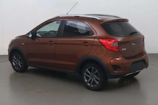 Ford Ka+ Active (2019) — foto 12 van 18