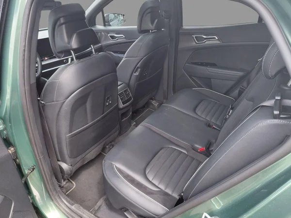 Kia Sportage (2023) — foto 2 van 17