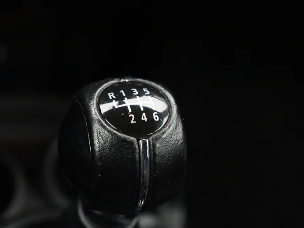 MINI One (2022) — foto 18 van 39