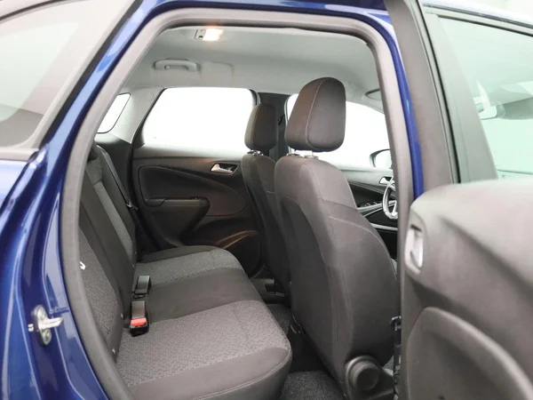 Opel Crossland (2021) — foto 30 van 40