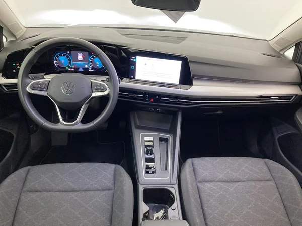 VOLKSWAGEN Golf VIII (2024) — foto 34 van 36