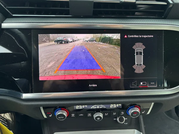 AUDI Q3 Sportback (2021) — foto 3 van 13