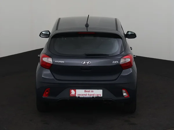 HYUNDAI i10 (2022) — foto 21 van 24