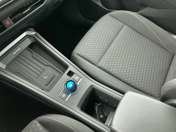 VOLKSWAGEN T-Roc (2026) — foto 6 van 35