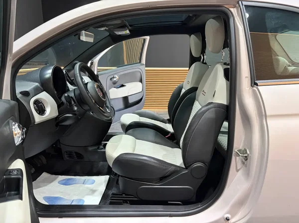Fiat 500 (2020) — foto 17 van 19