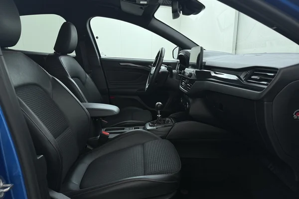 Ford Focus (2020) — foto 23 van 25