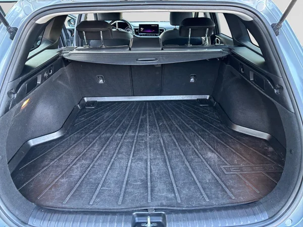 KIA Ceed SW (2022) — foto 10 van 24
