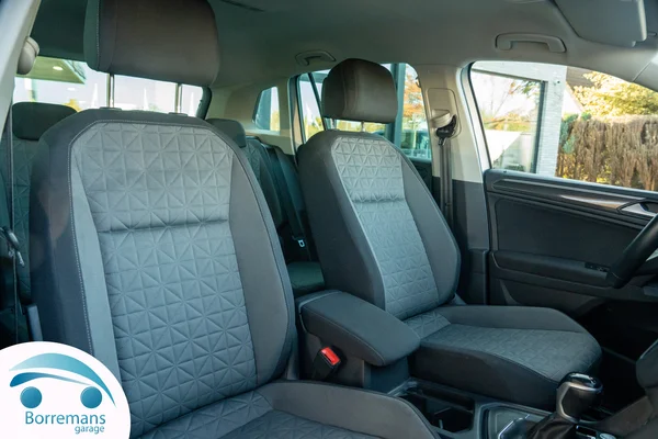 Volkswagen Tiguan (2023) — foto 9 van 43