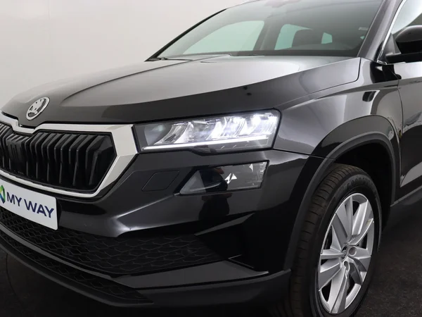 SKODA Karoq (2025) — foto 8 van 18