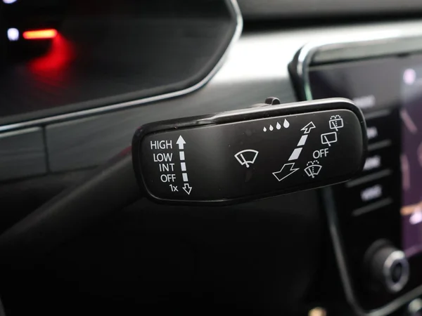 SKODA Superb Combi (2024) — foto 18 van 29
