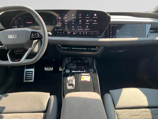 AUDI A6 Sportback e-tron (2026) — foto 2 van 24