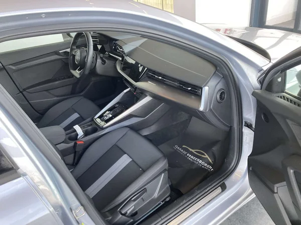 Audi A3 (2024) — foto 18 van 19