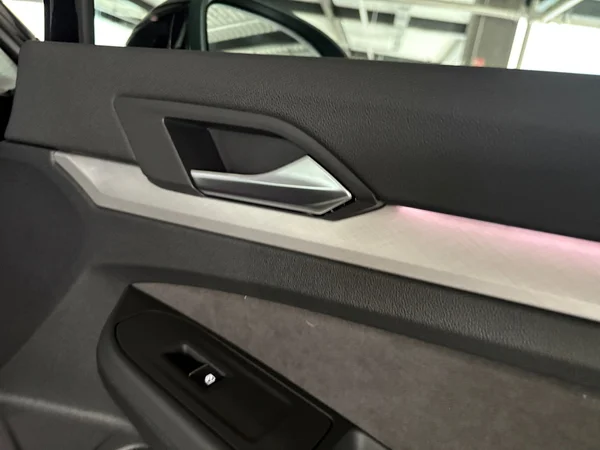 VOLKSWAGEN Golf VIII eHybrid (PHEV) (2025) — foto 4 van 24