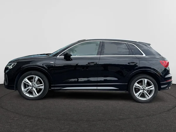 AUDI Q3 Dsl (2021) — foto 12 van 24